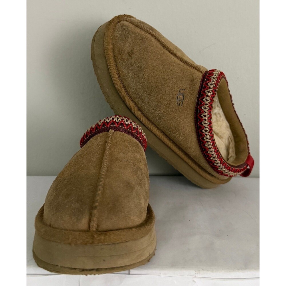 UGG Tazz Platform Slipper Big Kids Size 1 Chestnut